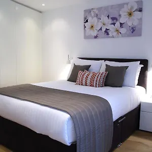 Smart Bridge Aparthotel London