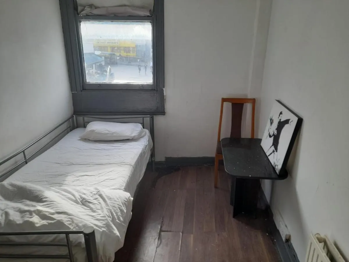 Woolwich Backpackers New Hostel London United Kingdom